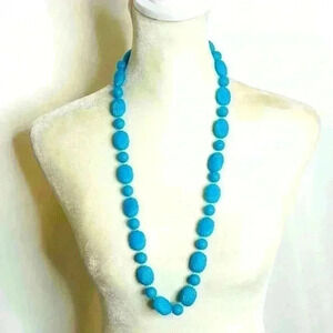 Vintage plastic turquoise necklace